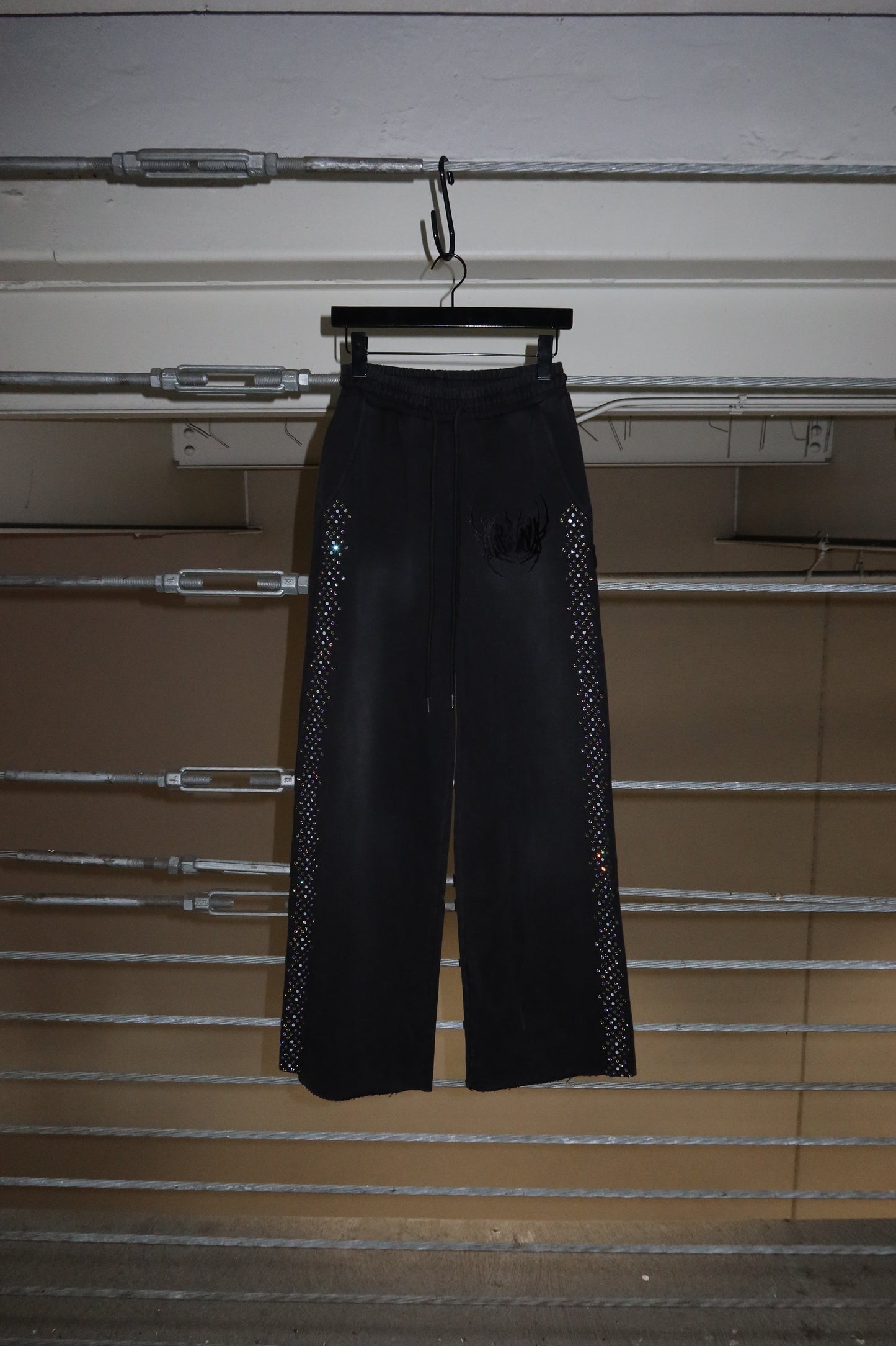 Stonewash Rhinestone Black