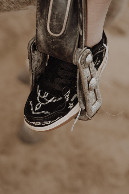 Western Arana Trainer